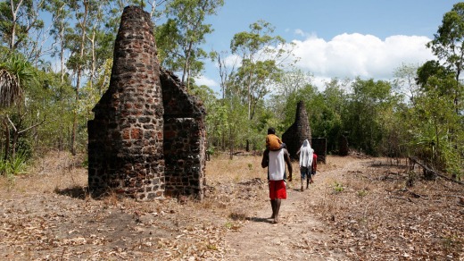 Aborigines in Victoria Settlement.