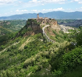 Of all the Italian hill towns, Civita di Bagnoregio was mu favourite.