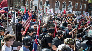 Videos Show Slow Police Response to Violent Protests in Charlottesville