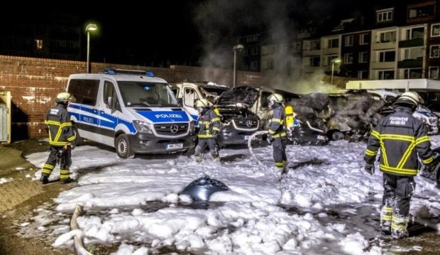 Niemcy, Hamburg: cały świat nienawidzi policji