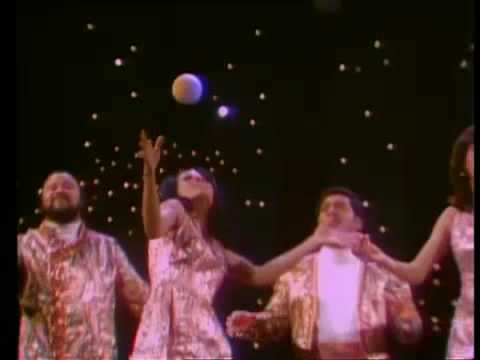 The 5th Dimension   Age of Aquarius 1969