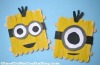 Minions craft : <a href="http://gluedtomycraftsblog.com/2015/07/popsicle-stick-minions-kid-craft.html" ...