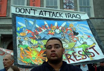 Don't attack Iraq banner
