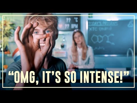 Rens tries Ecstasy (XTC / MDMA) | Drugslab