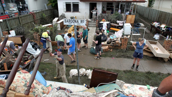 Floods class action against Qld government delayed until December