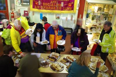 Cyclists enjoying a Clarion Tea