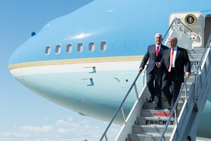 US President Donald J. Trump and Vice President Mike Pence in discussion, 22 August, 2017.