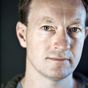 Simon Beaufoy headshot