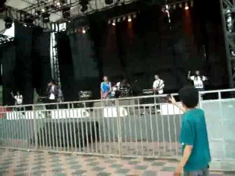 deXTer "Sayounara" live @ Road to Jakarta Fair  2010