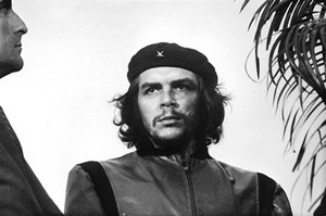 Guerrillero Heroico - Che Guevara at the funeral for the victims of the La Coubre explosion