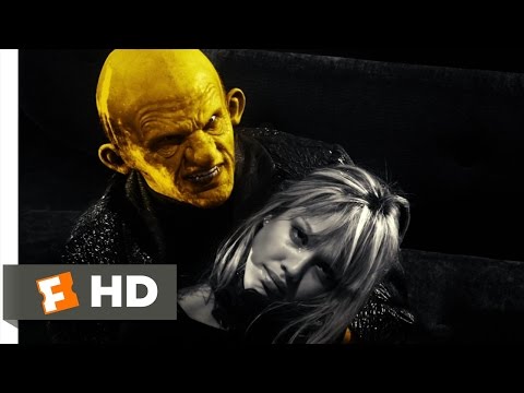 Sin City (10/12) Movie CLIP - That Yellow Bastard (2005) HD