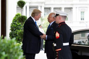 File - President Donald Trump welcomes Prime Minister Najib Abdul Razak of Malaysia to the White House, September 12, 2017.