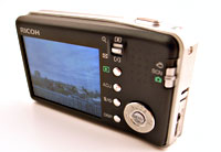 Ricoh Caplio R5 Digital Camera Review (70%)