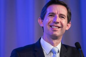 Minister Simon Birmingham needs the votes of 10 of the 12 Senate crossbenchers to pass his Bill.