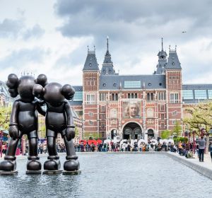 The Rijksmuseum holds 1 million objects.