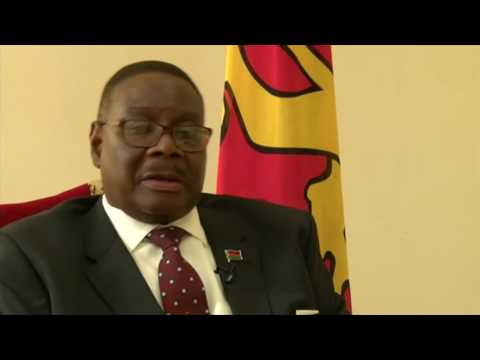 Malawi's president 'ashamed of albino attacks'   BBC News