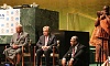  Bainimarama joins UN Secretary-General Antonio Guterres during a traditional Fijian ceremony to open the Oceans Conference in New York. Seated below is senior UN staff Sai Navote, who acted as Guterres’ herald.