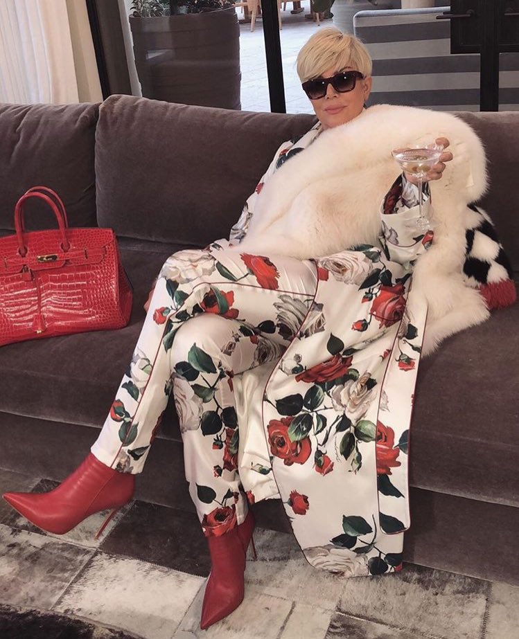 Kris Jenner goes platinum blonde, inspiring a wave of memes