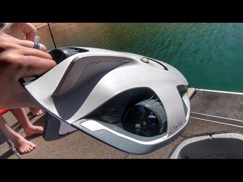 World's First Underwater 4k Drone!