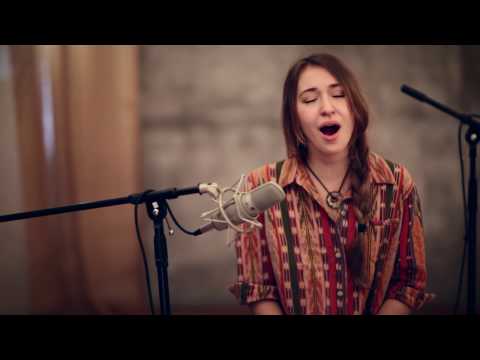 In Christ Alone (acoustic) - Lauren Daigle