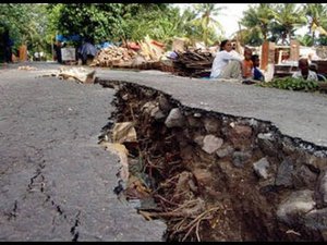 Magnitude 6.5 quake hits Costa Rica coast, shakes capital