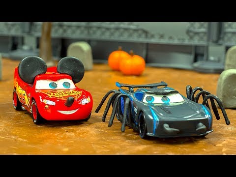 RACE CARS Halloween 👻 w/ Jackson Storm Lightning McQueen Tow Mater Zombies & a Pumpkin Disney Pixar