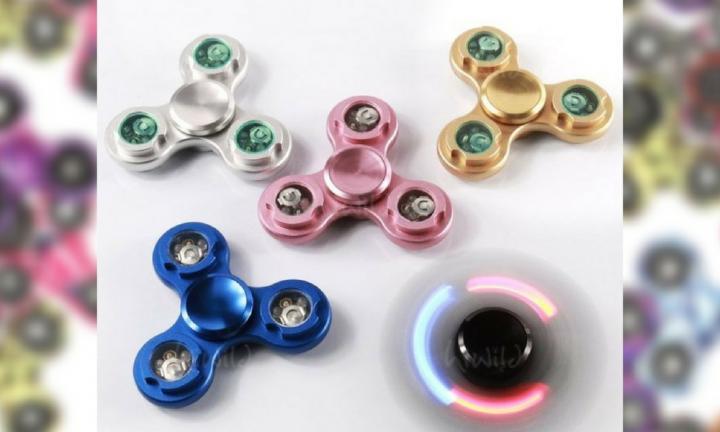 fidget-spinners-20170427113506.jpg-q75,dx720y-u0r1g0,c--