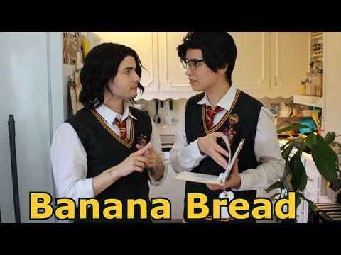 VEGAN BANANA BREAD