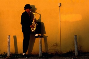 Man plays sax in New Orleans.