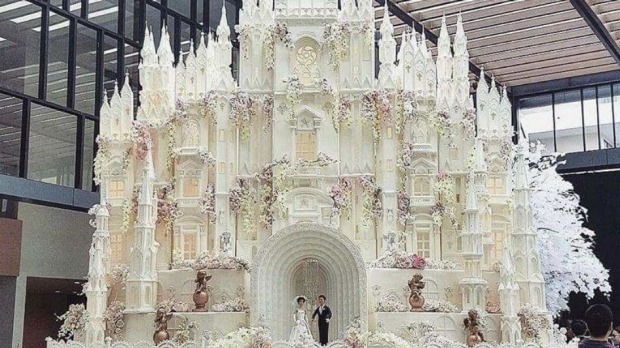 Wendell Steavenson is not alone in her obsession; Instagram abounds with cake triumphs.