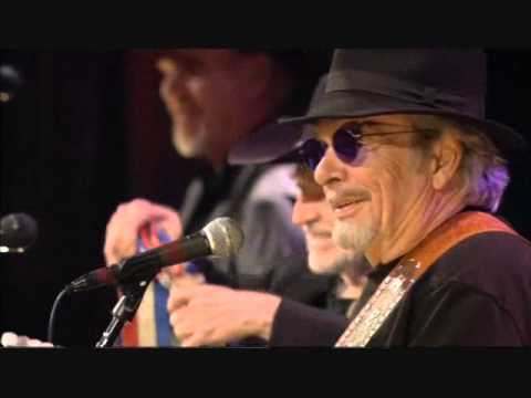 Merle Haggard and Willie Nelson - Okie from muskogee