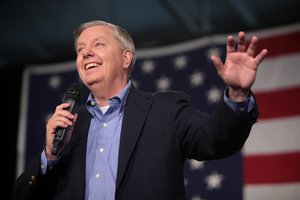 Lindsey Graham speaking at the Iowa GOP's Growth and Opportunity Party in Des Moines, Iowa on October 31, 2015