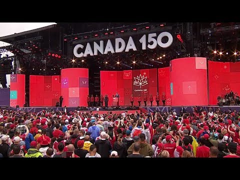 Prime Minister Justin Trudeau gives Canada Day speech on Parliament Hill - July 1, 2017