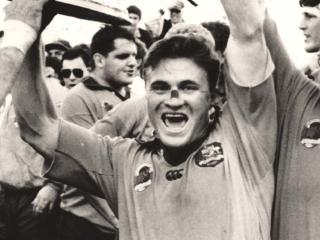 Victorious Wallabies celebrate at Ballymore 19 Jul 1992 with the Bledisloe Cup - Aust vs NZ test - David Campese (L) Ewen Mckenzie b/g (5thR) Paul Carozza (4thR) John Eales (3rdR) & Tony Daly (2ndR) - sport rugby union action trophy