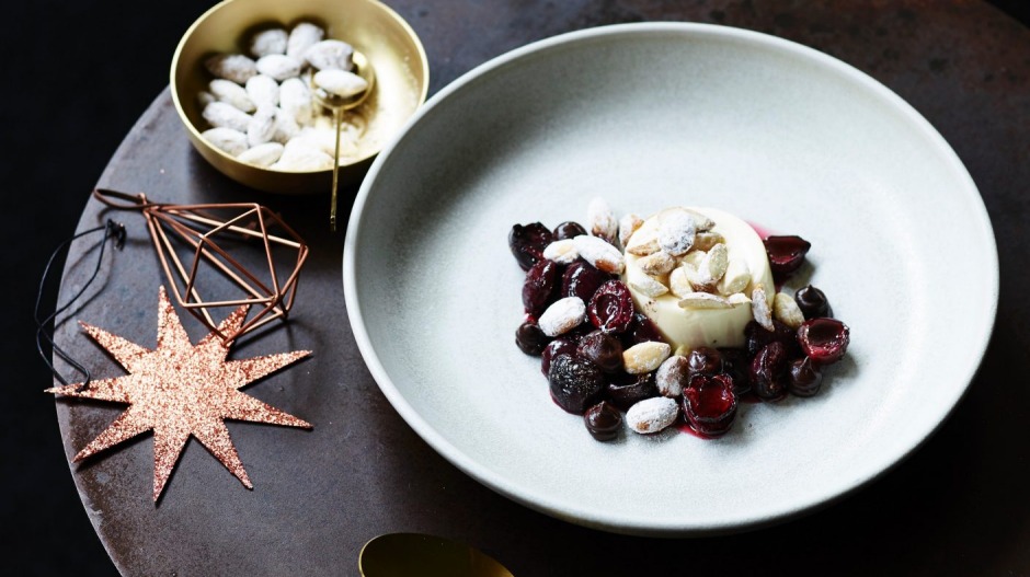 Mascarpone cream, roast cherries with Christmas spices and chocolate sauce.