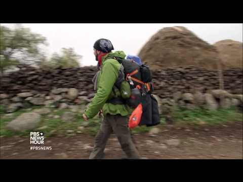 Journalist goes on a walk around the world to find the story of humanity