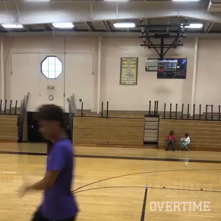 Dwyane Wade's son is already doing windmill dunks