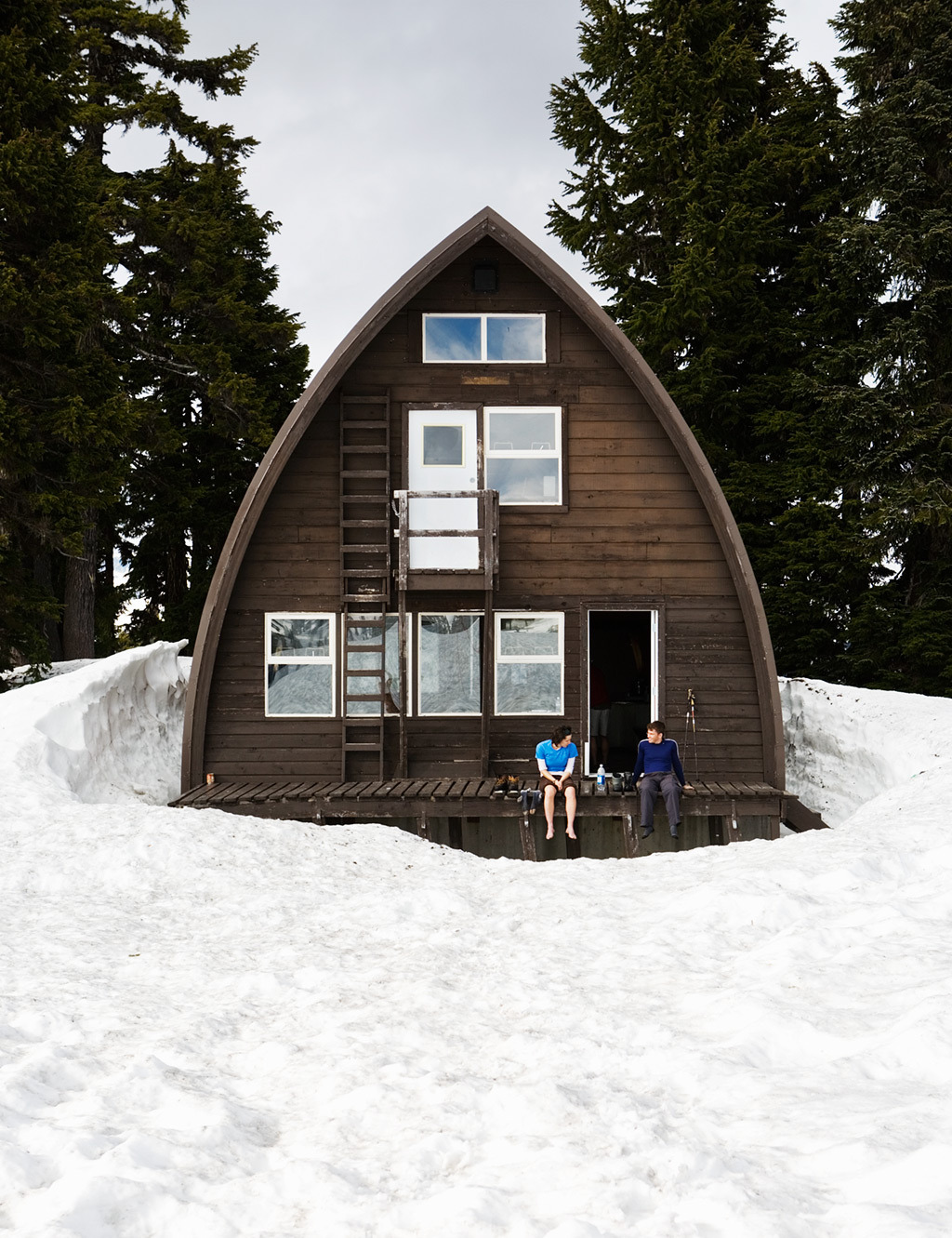 Elfin Lake Hut. Garibaldi Provincial Park, BC
Submitted by Grant Harder / @grantharder