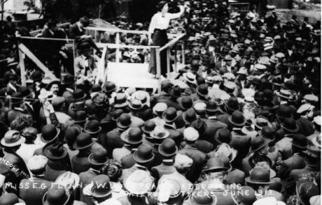 Elizabeth Flynn addresses a crowd of striking wobblies at Patterson