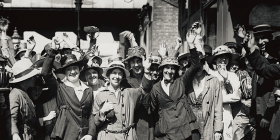 Bus workers on strike, 1918