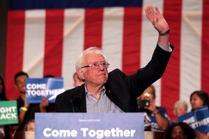 U.S. Senator Bernie Sanders speaking with supporters at a "Come Together and Fight Back" rally hosted by the Democratic National Committee at the Mesa Amphitheater in Mesa, Arizona, 21 April 2017.