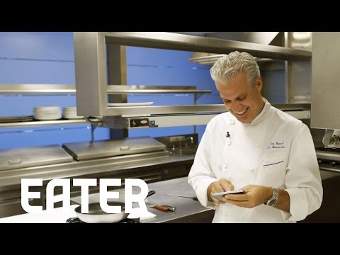 Eric Ripert of Le Bernardin Reads a Mediocre Yelp Review