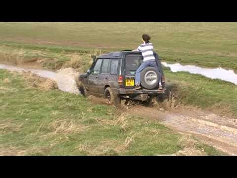 Land Rover - Hairy Hitches A Ride Part 1