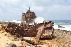 Shipwreck (Maria Bianca Guidesman) on Klein Curacao