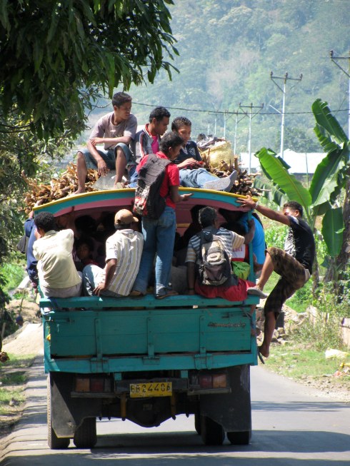 Transport, Moni, Flores, Indonesia