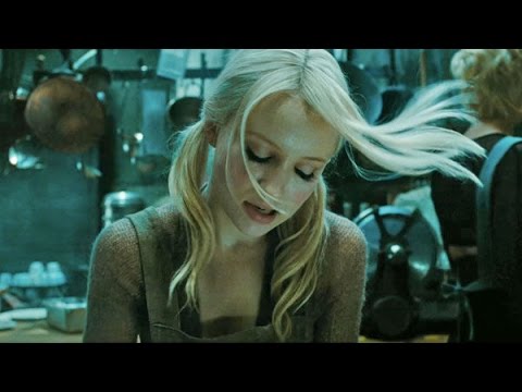 Emily Browning - Sweet Dreams