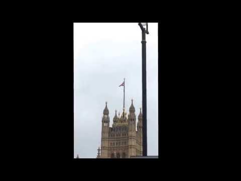 The changing of the Union Flag for the Royal Standard SoP 2014 - Tiktape