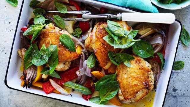 Chicken, capsicum and basil tray bake.