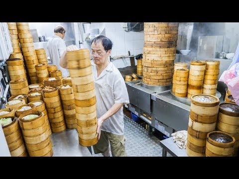 Hong Kong Street Food Tour!! BEST Roast Goose + Back Alleyway Street Food 2017!