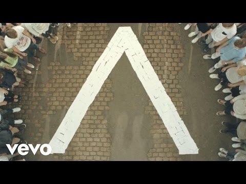 Axwell Λ Ingrosso - Sun Is Shining